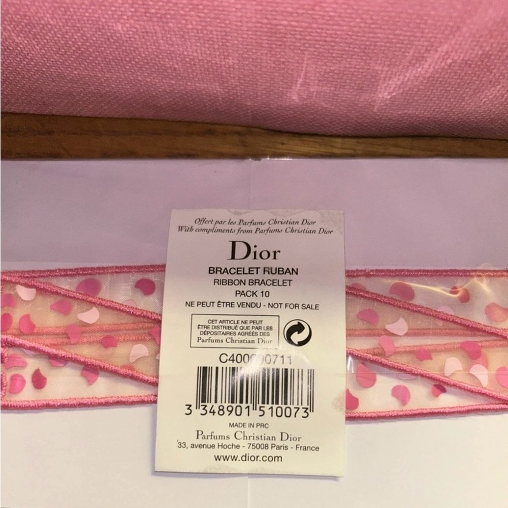 Dior Miss Dior Pink Embroidered 'ROSE' Ribbon Set - Picture 2 of 2